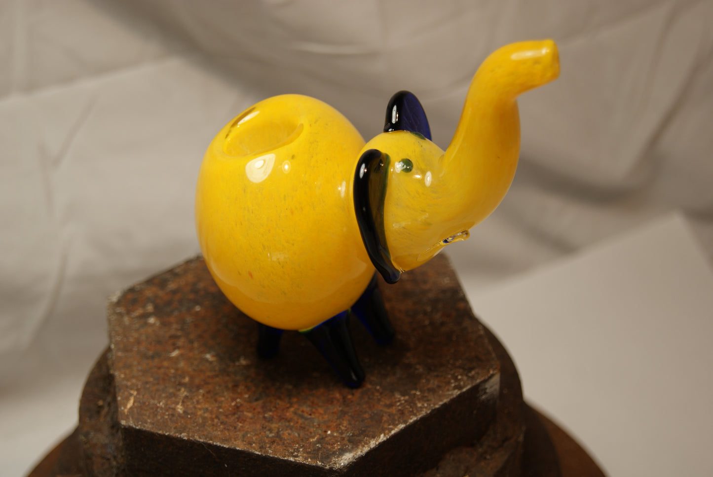 Frit Glass ELAPHAT Yellow Elephant Glass Animal Pipe