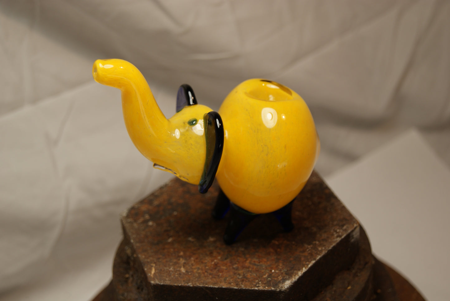 Frit Glass ELAPHAT Yellow Elephant Glass Animal Pipe